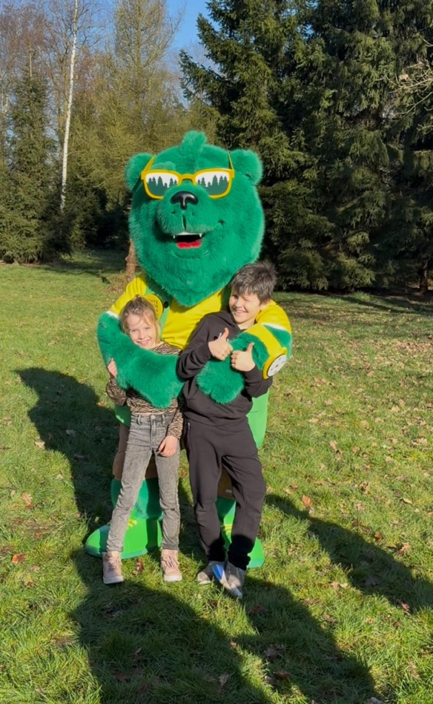 mascotte billie bij bazenbos duizel