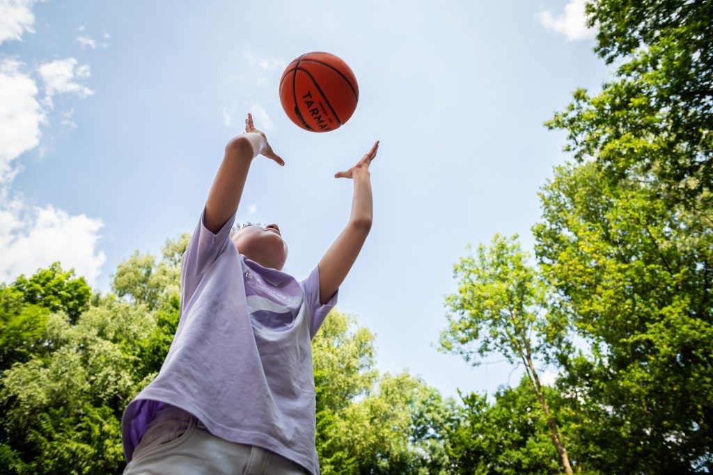 meisje bso mfa midden basketbal